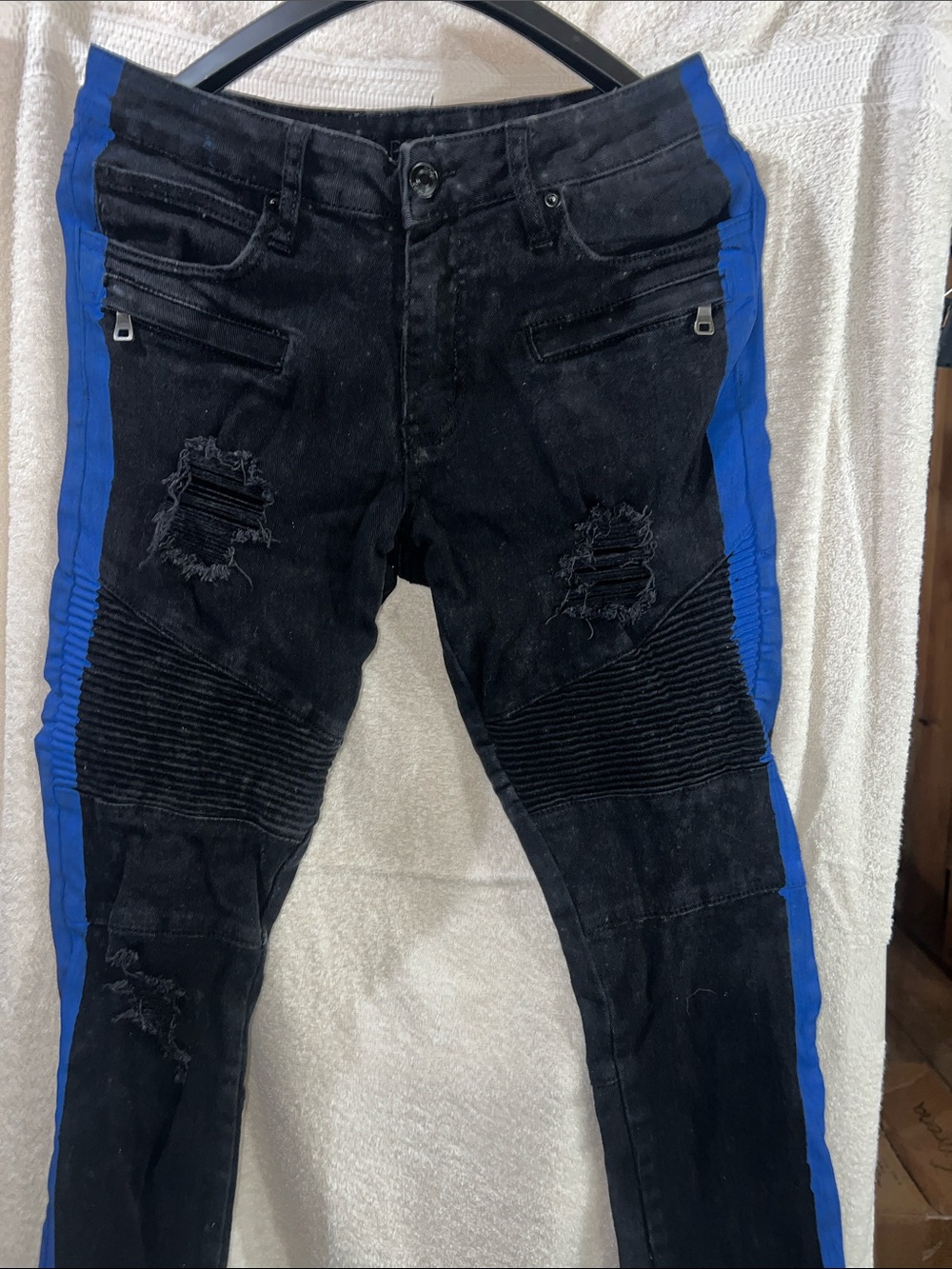 Rue21 Premium Skinny Supreme Flex Distressed Moto Jeans,